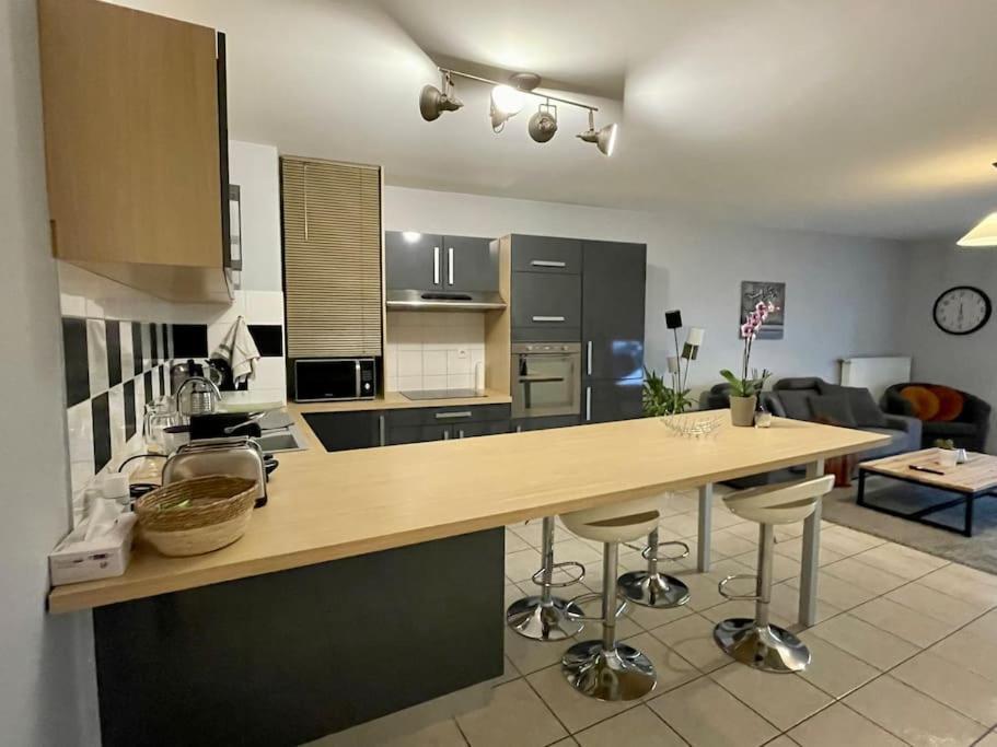 L'Ideal Cosy-Wifi-Netflix Et Garage Vienne  Exterior photo